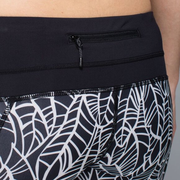 Lululemon Run A Marathon Crop II Pretty Palm Black Angel Wing / Black - Picture 7 of 8